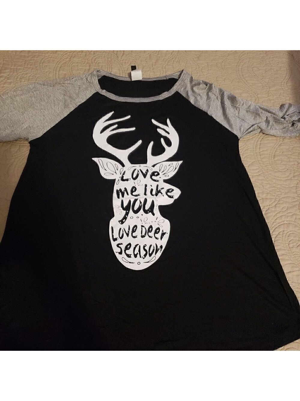 LOVELY Souls Deer Season Baseball t-shirt - Picture 2 of 7